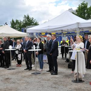 Wintterin peruskiven muuraustilaisuus.